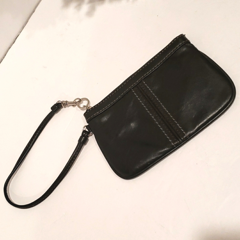 FOSSIL Black Leather Wristlet